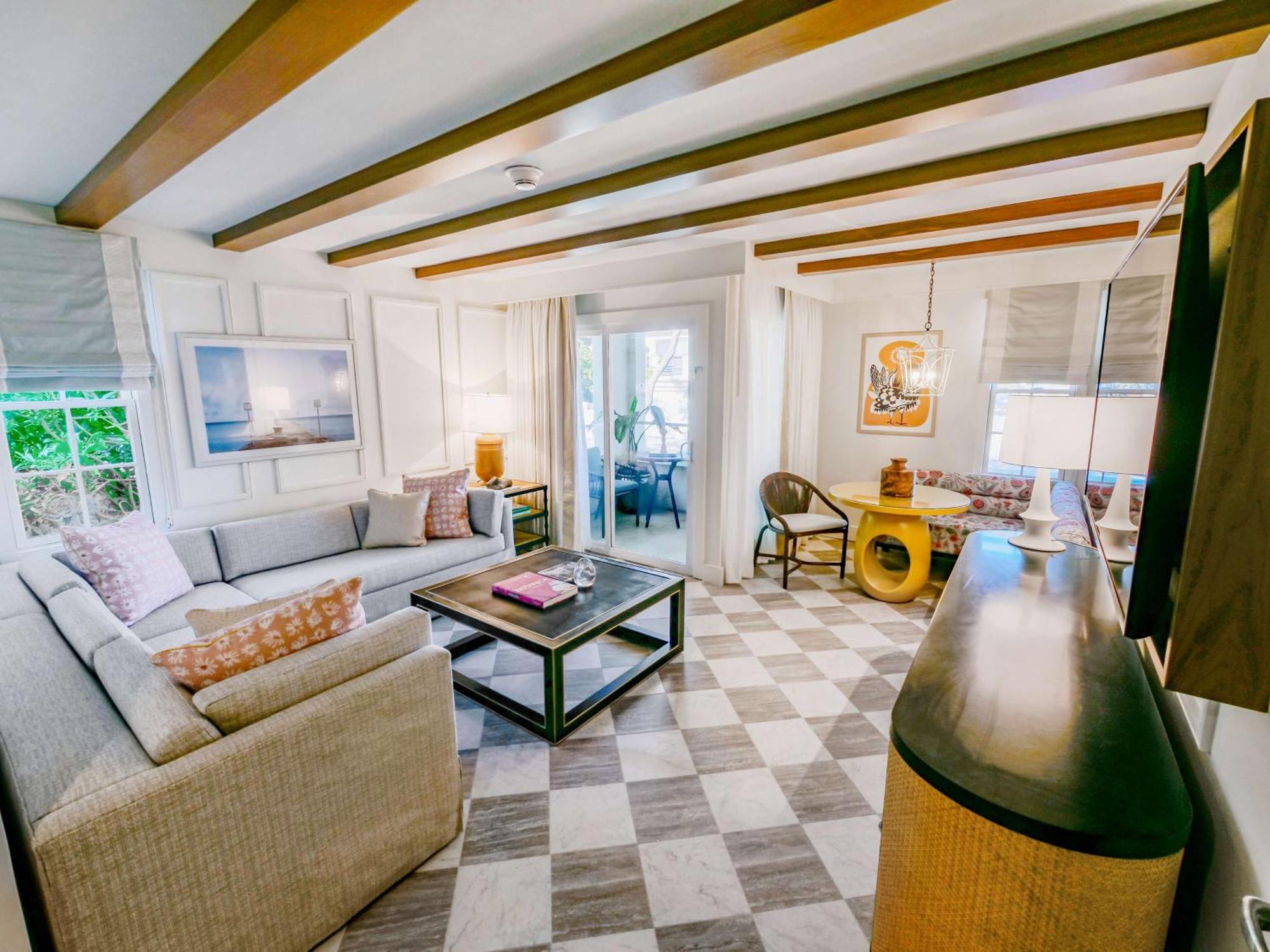 King Suite with Terrace and Partial Ocean View,1592051620:JPEG